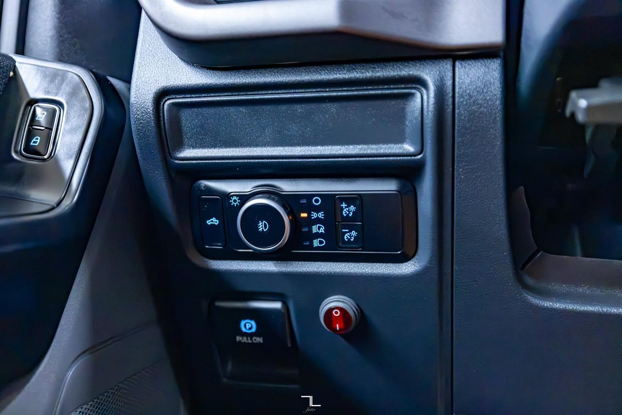 2024 Ford F-150 4x4 Crew Cab XL Nav BCam PSeat Red Deer AB