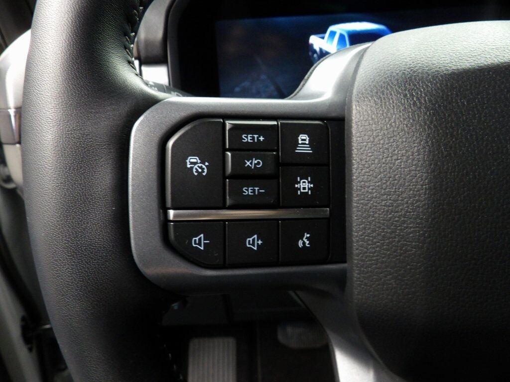 2024 Ford F-150 4x4 SuperCrew Lariat Fond du Lac WI