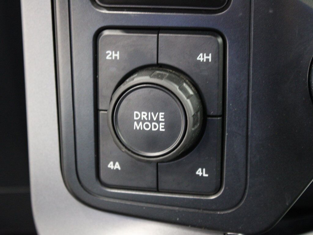 2024 Ford F-150 4x4 SuperCrew Lariat Fond du Lac WI