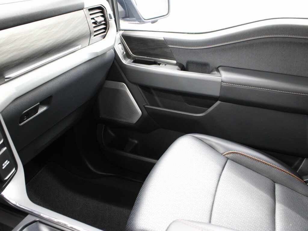 2024 Ford F-150 4x4 SuperCrew Lariat Fond du Lac WI