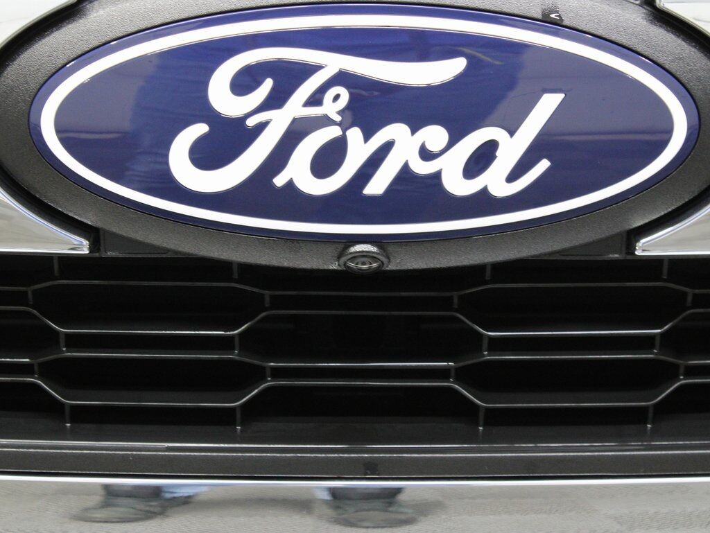 2024 Ford F-150 4x4 SuperCrew Lariat Fond du Lac WI
