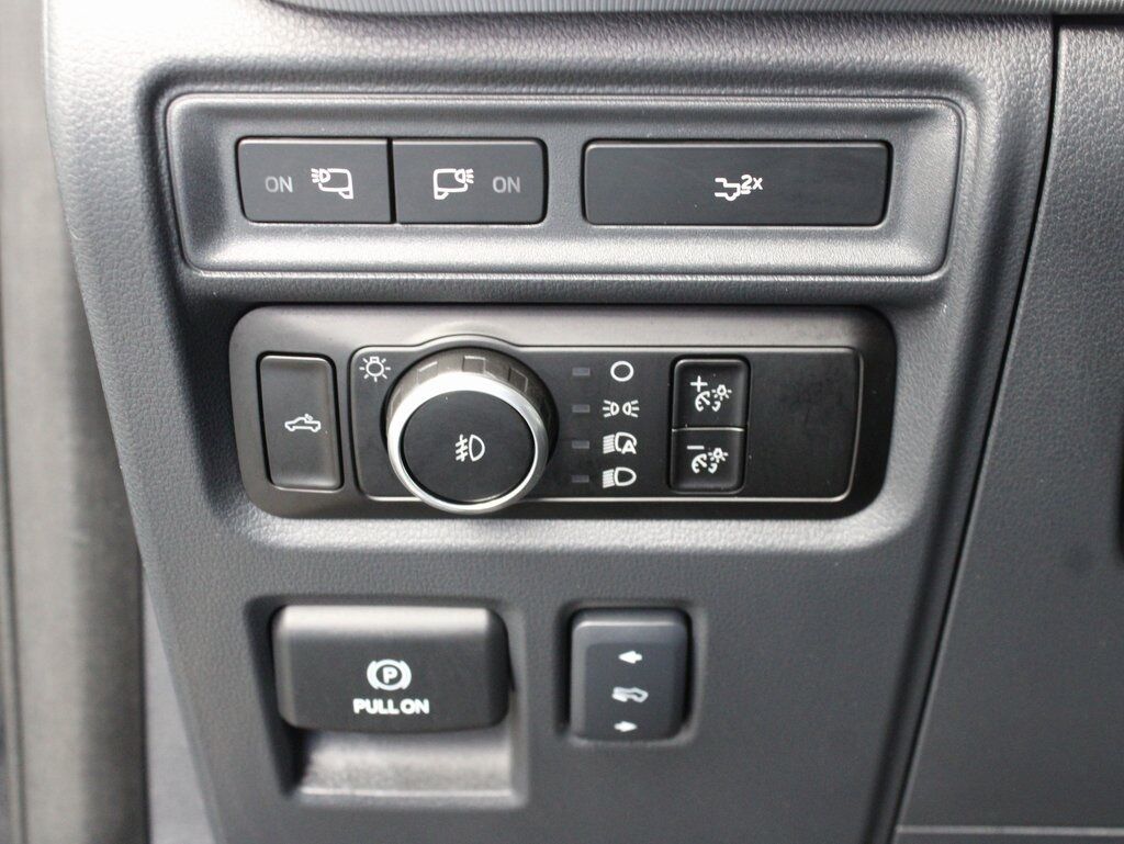 2024 Ford F-150 4x4 SuperCrew Lariat Fond du Lac WI