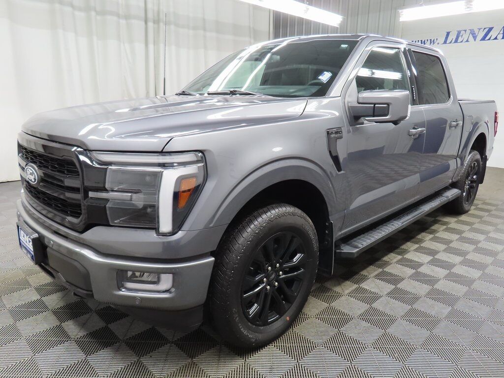 2024 Ford F-150 4x4 SuperCrew Lariat Fond du Lac WI