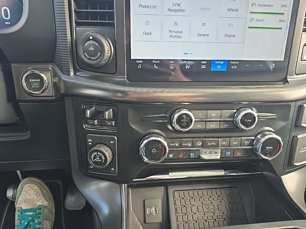 2024 Ford F-150 4x4 SuperCrew Lariat Fond du Lac WI