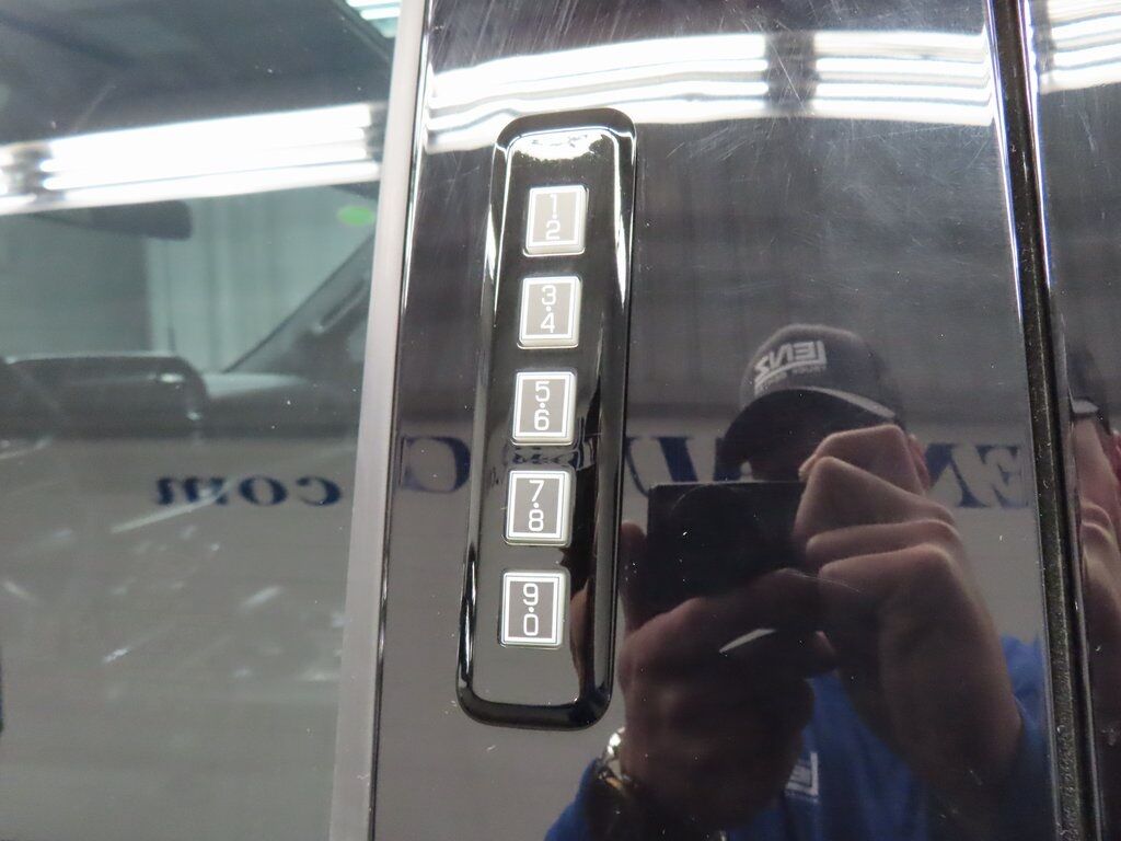 2024 Ford F-150 4x4 SuperCrew Lariat Fond du Lac WI
