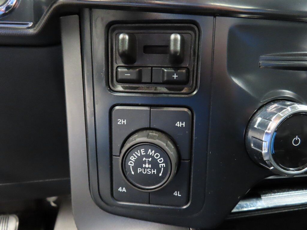 2024 Ford F-150 4x4 SuperCrew Lariat Fond du Lac WI