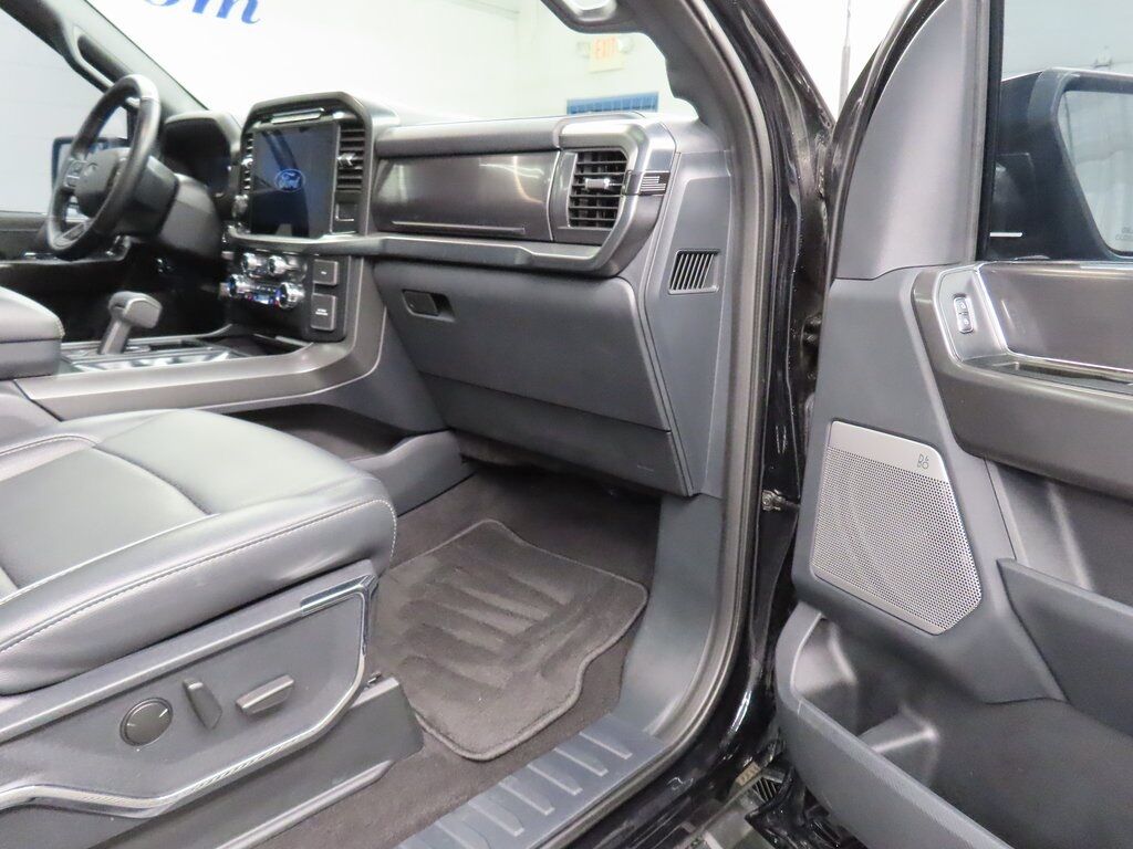2024 Ford F-150 4x4 SuperCrew Lariat Fond du Lac WI