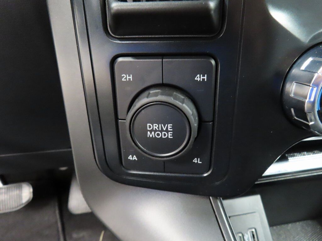 2024 Ford F-150 4x4 SuperCrew Lariat Fond du Lac WI