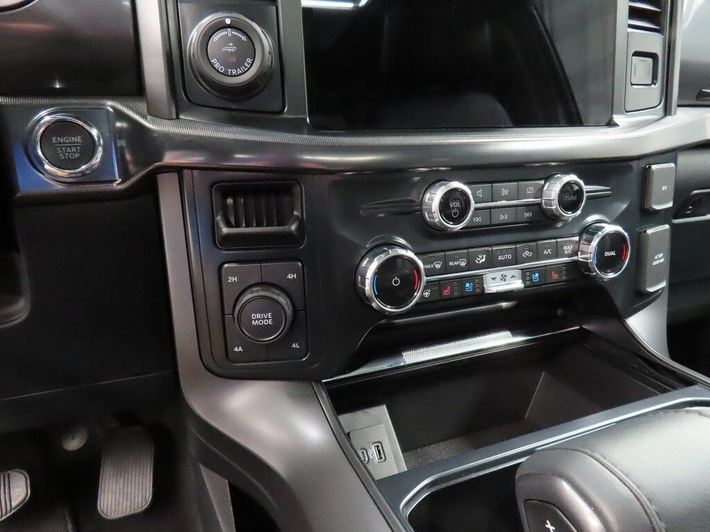 2024 Ford F-150 4x4 SuperCrew Lariat Fond du Lac WI