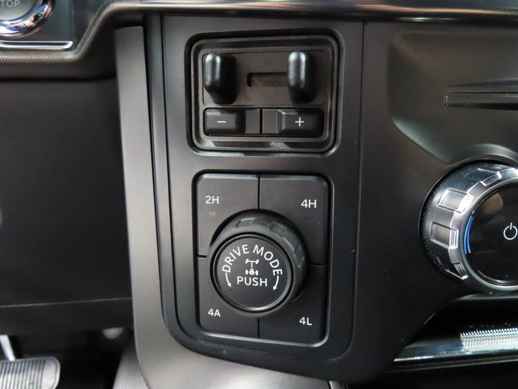 2024 Ford F-150 4x4 SuperCrew Lariat Fond du Lac WI