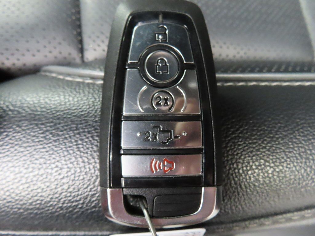 2024 Ford F-150 4x4 SuperCrew Lariat Fond du Lac WI