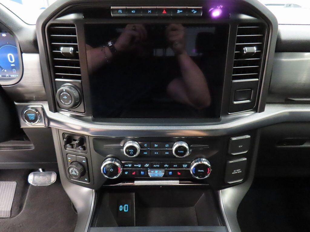 2024 Ford F-150 4x4 SuperCrew Lariat Fond du Lac WI