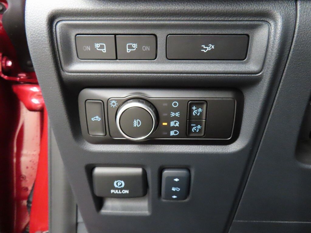 2024 Ford F-150 4x4 SuperCrew Lariat Fond du Lac WI