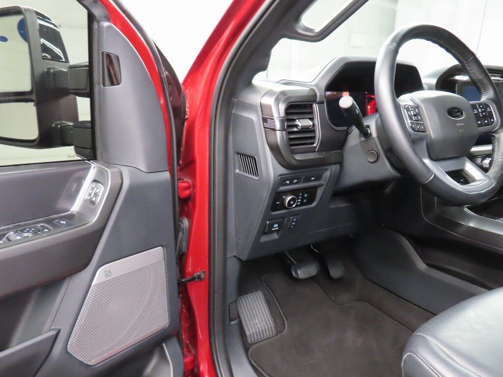 2024 Ford F-150 4x4 SuperCrew Lariat Fond du Lac WI