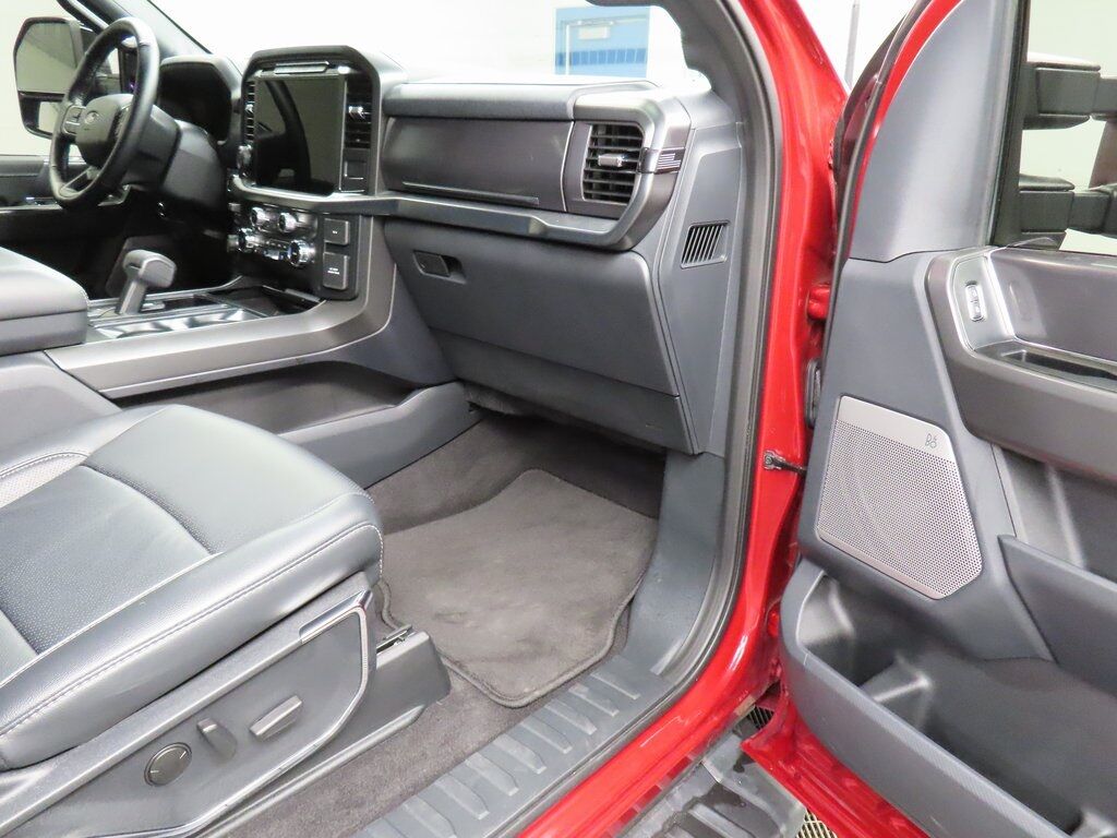 2024 Ford F-150 4x4 SuperCrew Lariat Fond du Lac WI