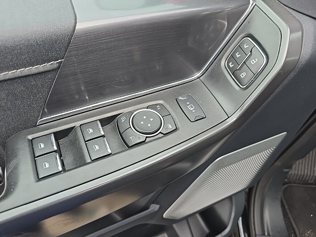 2024 Ford F-150 4x4 SuperCrew Lariat Fond du Lac WI