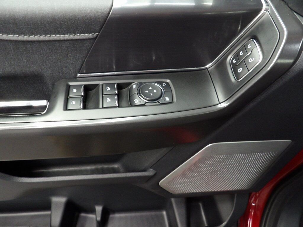2024 Ford F-150 4x4 SuperCrew Lariat Fond du Lac WI