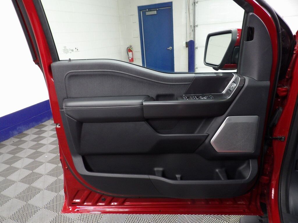 2024 Ford F-150 4x4 SuperCrew Lariat Fond du Lac WI