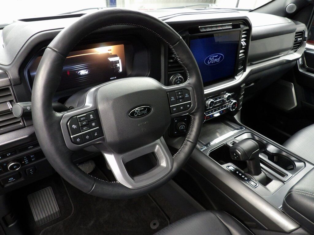 2024 Ford F-150 4x4 SuperCrew Lariat Fond du Lac WI