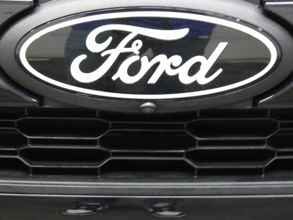 2024 Ford F-150 4x4 SuperCrew Lariat Fond du Lac WI