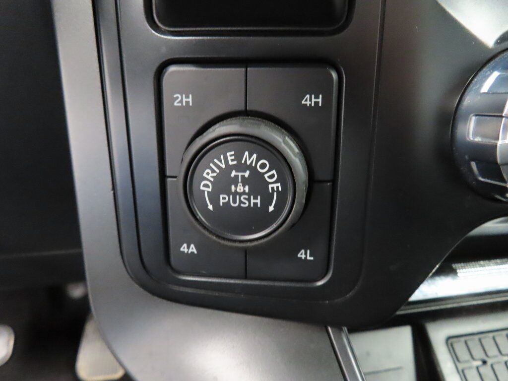 2024 Ford F-150 4x4 SuperCrew Lariat Fond du Lac WI