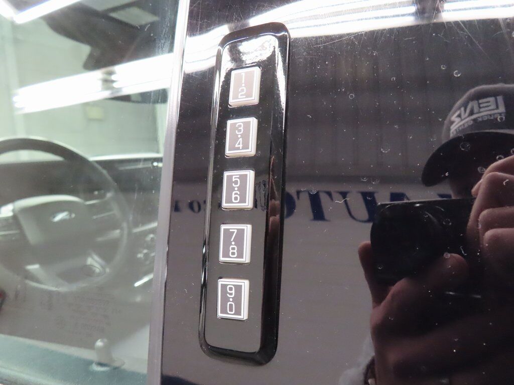 2024 Ford F-150 4x4 SuperCrew Lariat Fond du Lac WI