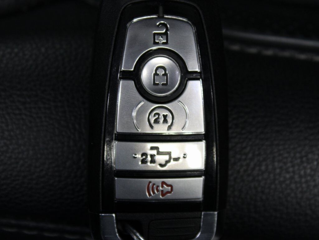 2024 Ford F-150 4x4 SuperCrew Lariat Fond du Lac WI