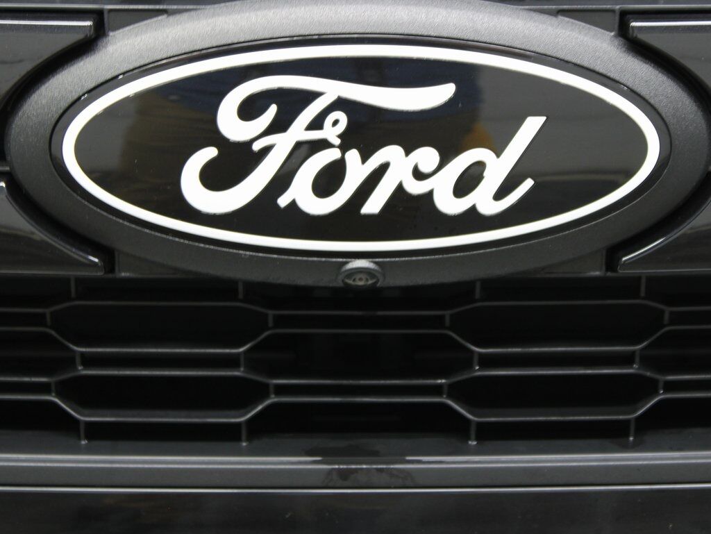 2024 Ford F-150 4x4 SuperCrew Lariat Fond du Lac WI
