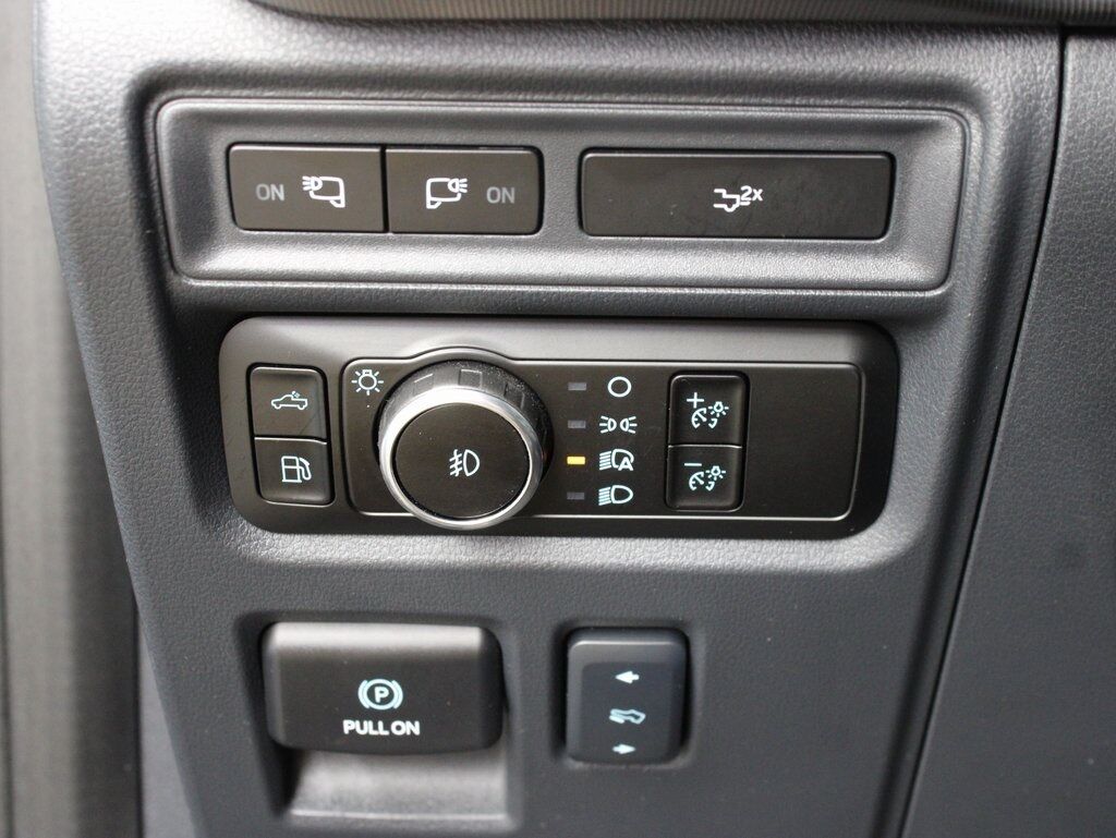 2024 Ford F-150 4x4 SuperCrew Lariat Fond du Lac WI