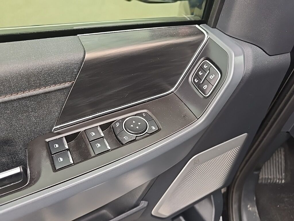 2024 Ford F-150 4x4 SuperCrew Lariat Minocqua WI