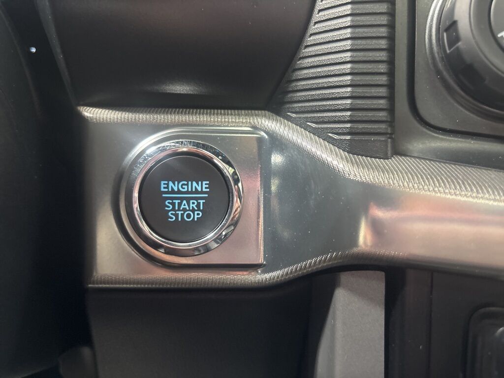 2024 Ford F-150 4x4 SuperCrew Lariat Minocqua WI