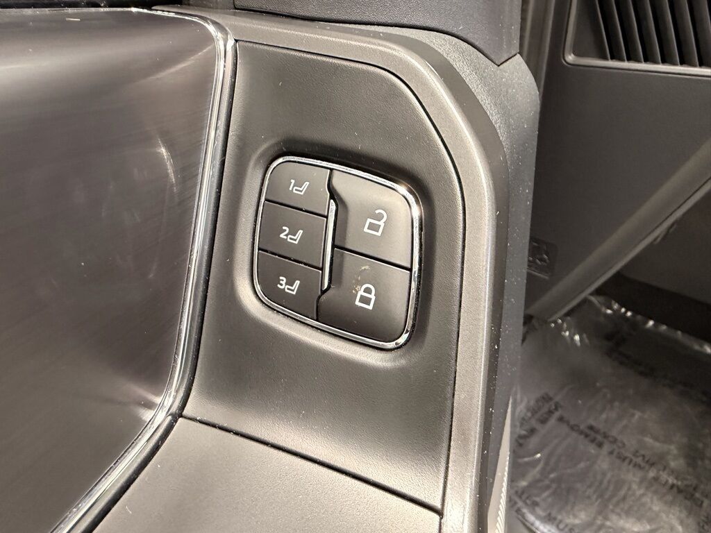 2024 Ford F-150 4x4 SuperCrew Lariat Minocqua WI