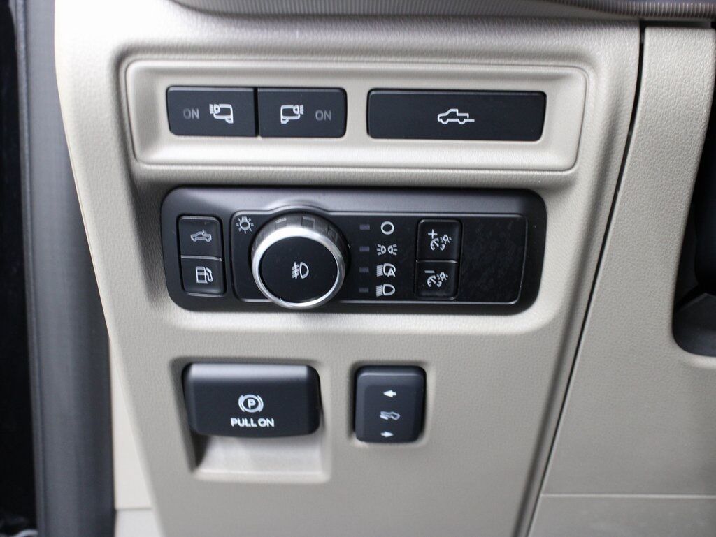 2024 Ford F-150 4x4 SuperCrew Platinum Fond du Lac WI