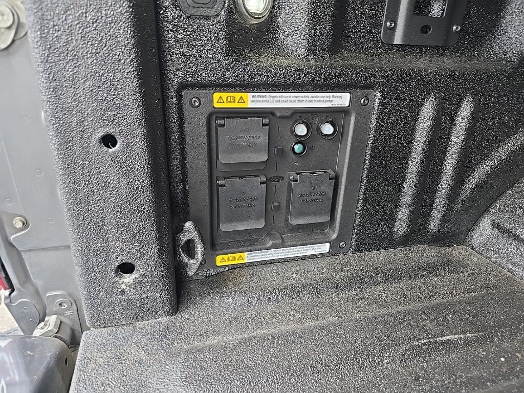 2024 Ford F-150 4x4 SuperCrew Platinum Fond du Lac WI