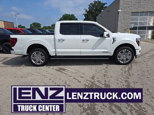 2024_Ford_F-150_4x4 SuperCrew Platinum_ Fond du Lac WI