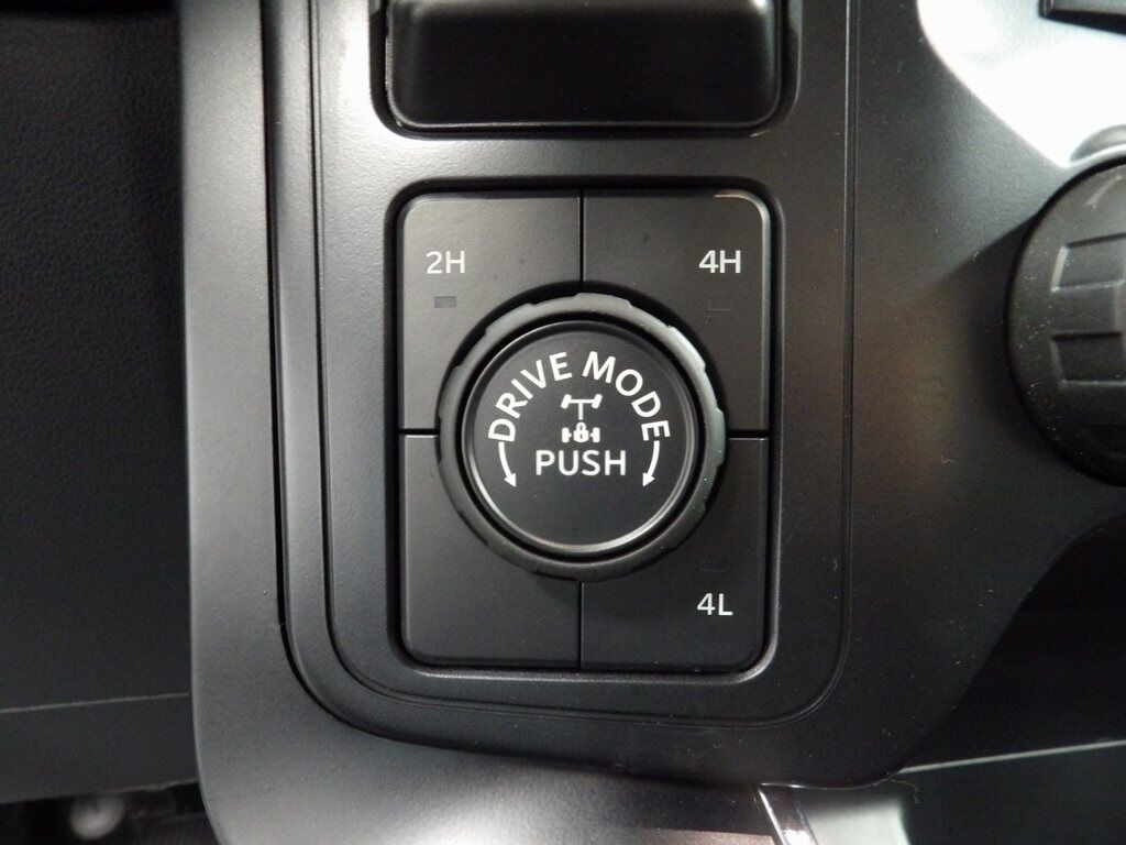 2024 Ford F-150 4x4 SuperCrew STX Fond du Lac WI