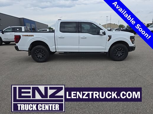 2024_Ford_F-150_4x4 SuperCrew Tremor_ Fond du Lac WI