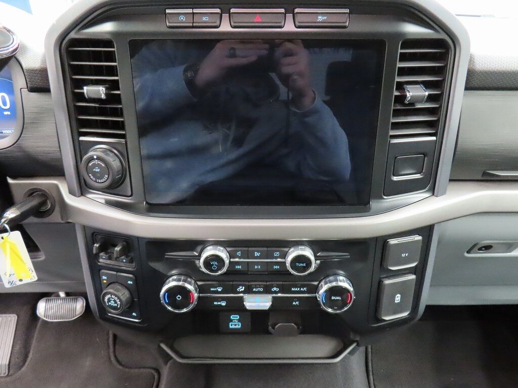 2024 Ford F-150 4x4 SuperCrew XLT Fond du Lac WI