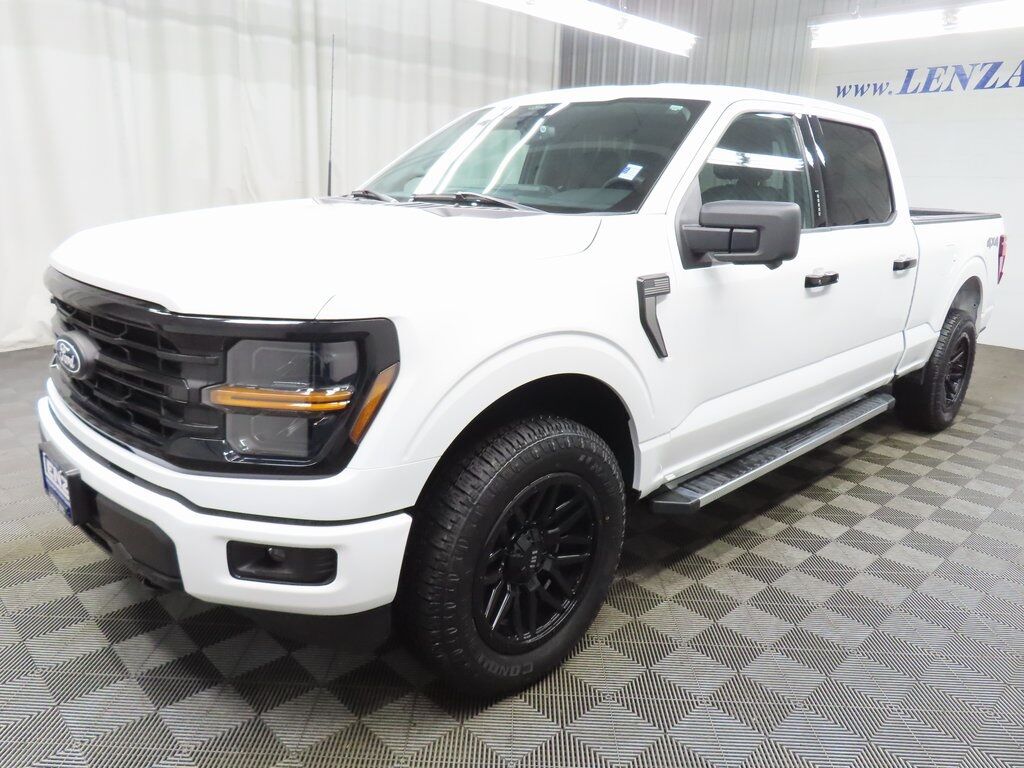 2024 Ford F-150 4x4 SuperCrew XLT Fond du Lac WI
