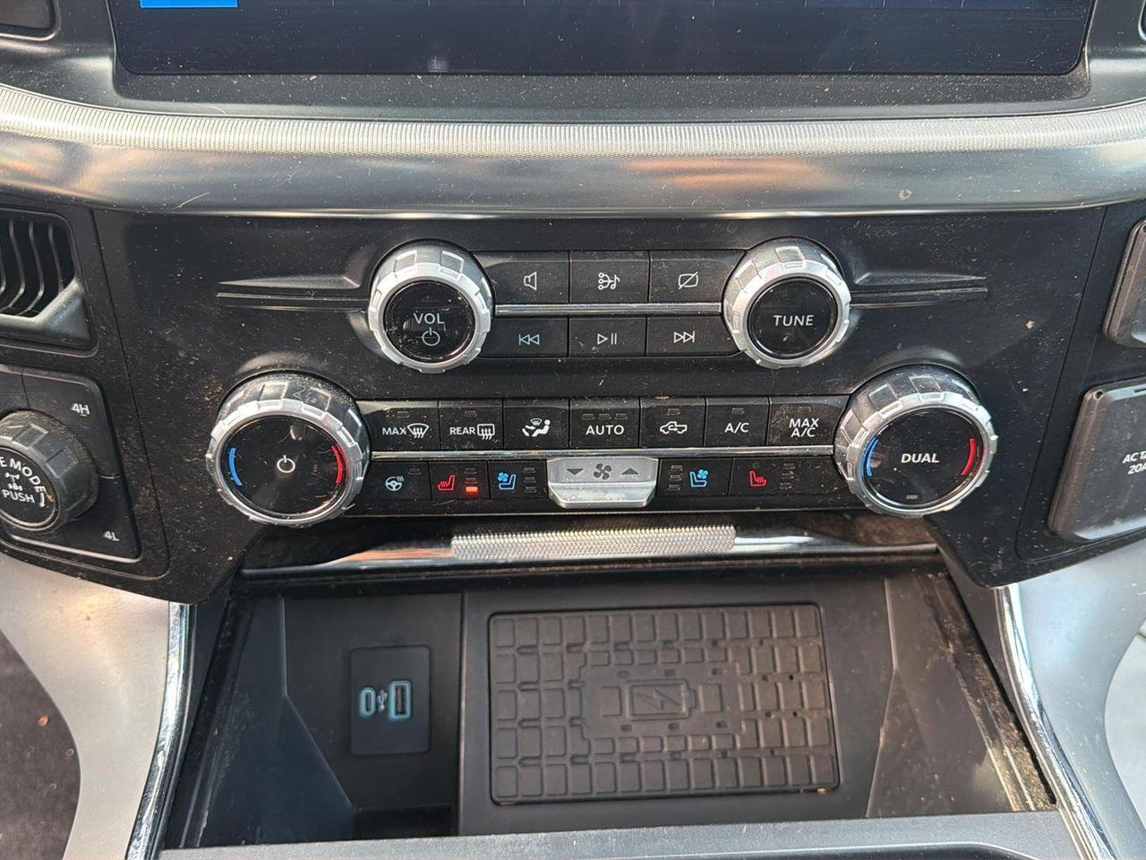 2024 Ford F-150 LARIAT 4WD SUPERCREW 5.5' BOX Gaithersburg MD