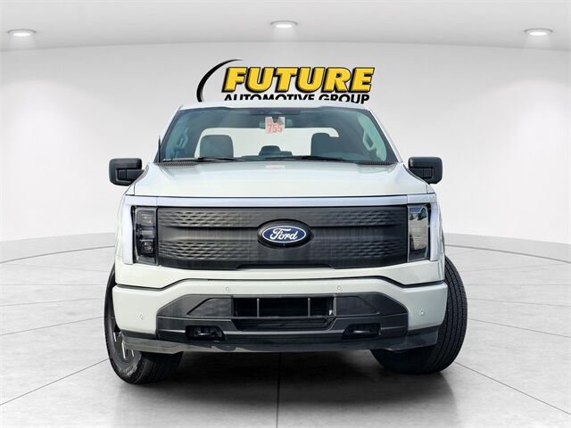 2024 Ford F-150 Lightning Flash