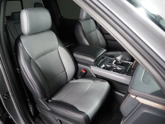 2024 Ford F-150 Lightning Lariat 4WD *NAVIGATION, ADAPTIVE CRUISE, SAFETY ALERTS, 360 CAMERAS, 15.5 INCH COLOR TOUCHSCREEN, TWIN PANEL MOONROOF, CLIMATE SEATS, HTD STEERING, BANG & OLUFSEN, WIRELESS CHARGING, ANDROID & APPLE Round Rock TX