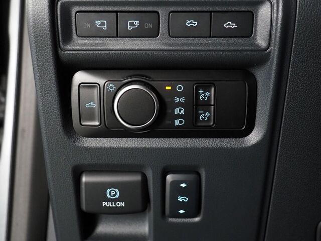 2024 Ford F-150 Lightning Lariat 4WD *NAVIGATION, ADAPTIVE CRUISE, SAFETY ALERTS, 360 CAMERAS, 15.5 INCH COLOR TOUCHSCREEN, TWIN PANEL MOONROOF, CLIMATE SEATS, HTD STEERING, BANG & OLUFSEN, WIRELESS CHARGING, ANDROID & APPLE Round Rock TX