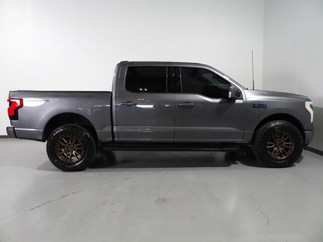 2024 Ford F-150 Lightning Lariat 4WD *NAVIGATION, ADAPTIVE CRUISE, SAFETY ALERTS, 360 CAMERAS, 15.5 INCH COLOR TOUCHSCREEN, TWIN PANEL MOONROOF, CLIMATE SEATS, HTD STEERING, BANG & OLUFSEN, WIRELESS CHARGING, ANDROID & APPLE Round Rock TX