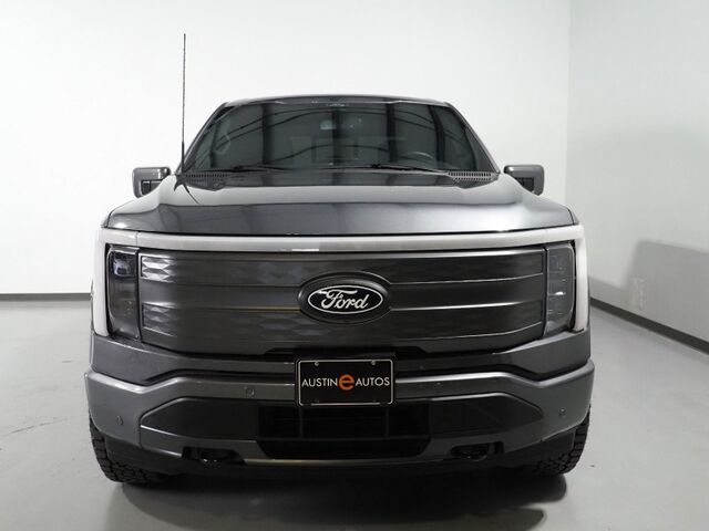 2024 Ford F-150 Lightning Lariat 4WD *NAVIGATION, ADAPTIVE CRUISE, SAFETY ALERTS, 360 CAMERAS, 15.5 INCH COLOR TOUCHSCREEN, TWIN PANEL MOONROOF, CLIMATE SEATS, HTD STEERING, BANG & OLUFSEN, WIRELESS CHARGING, ANDROID & APPLE Round Rock TX