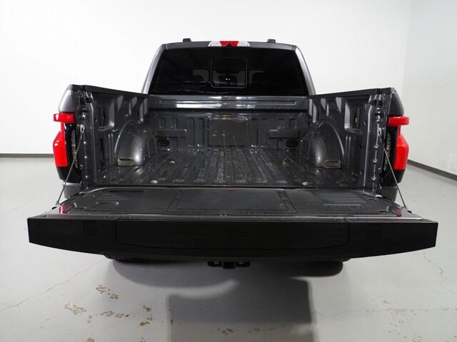 2024 Ford F-150 Lightning Lariat 4WD *NAVIGATION, ADAPTIVE CRUISE, SAFETY ALERTS, 360 CAMERAS, 15.5 INCH COLOR TOUCHSCREEN, TWIN PANEL MOONROOF, CLIMATE SEATS, HTD STEERING, BANG & OLUFSEN, WIRELESS CHARGING, ANDROID & APPLE Round Rock TX