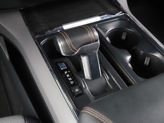 2024 Ford F-150 Lightning Lariat 4WD *NAVIGATION, ADAPTIVE CRUISE, SAFETY ALERTS, 360 CAMERAS, 15.5 INCH COLOR TOUCHSCREEN, TWIN PANEL MOONROOF, CLIMATE SEATS, HTD STEERING, BANG & OLUFSEN, WIRELESS CHARGING, ANDROID & APPLE Round Rock TX