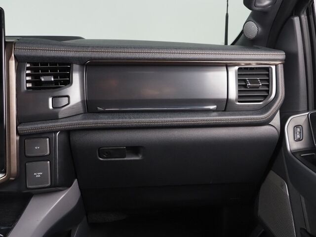 2024 Ford F-150 Lightning Lariat 4WD *NAVIGATION, ADAPTIVE CRUISE, SAFETY ALERTS, 360 CAMERAS, 15.5 INCH COLOR TOUCHSCREEN, TWIN PANEL MOONROOF, CLIMATE SEATS, HTD STEERING, BANG & OLUFSEN, WIRELESS CHARGING, ANDROID & APPLE Round Rock TX