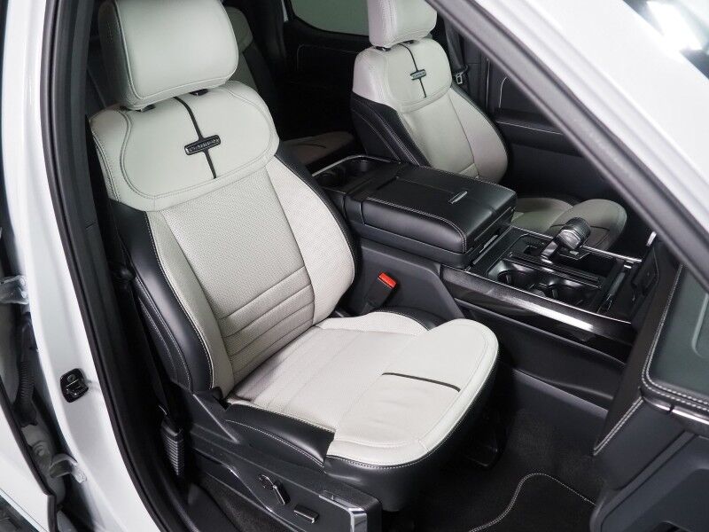 2024 Ford F-150 Lightning Platinum 4WD *NAVIGATION, ADAPTIVE CRUISE, SAFETY ALERTS, 360 VIEW CAMERAS, TWIN-PANEL MOONROOF, NIRVANA LEATHER, CLIMATE MASSAGE SEATS, HTD STEERING, BANG & OLUFSEN, WIRELESS CHARGING, ANDROID & APPLE