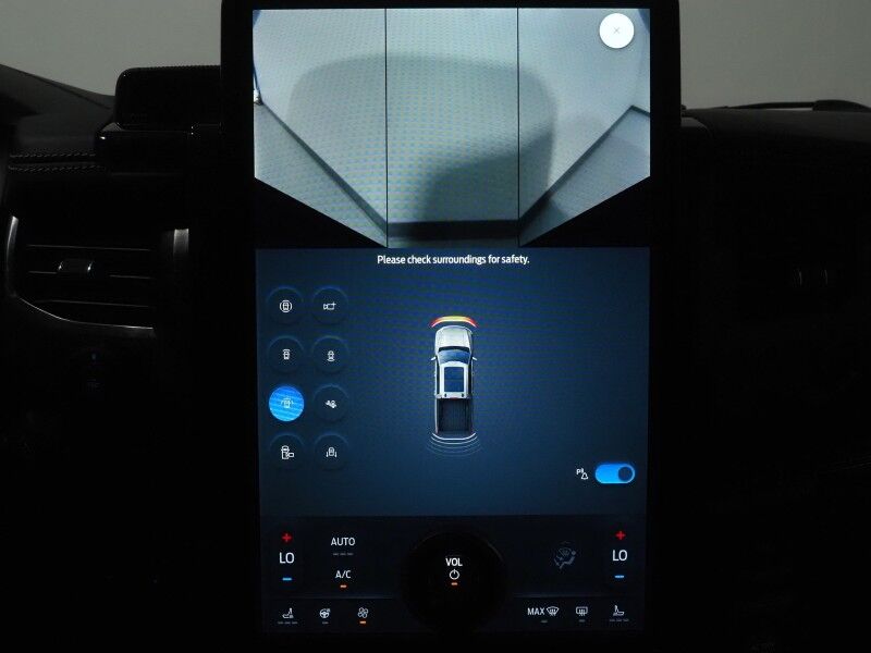 2024 Ford F-150 Lightning Platinum 4WD *NAVIGATION, ADAPTIVE CRUISE, SAFETY ALERTS, 360 VIEW CAMERAS, TWIN-PANEL MOONROOF, NIRVANA LEATHER, CLIMATE MASSAGE SEATS, HTD STEERING, BANG & OLUFSEN, WIRELESS CHARGING, ANDROID & APPLE Round Rock TX